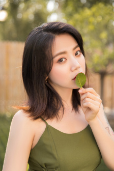 欧美致敬很多经典的黑白MV